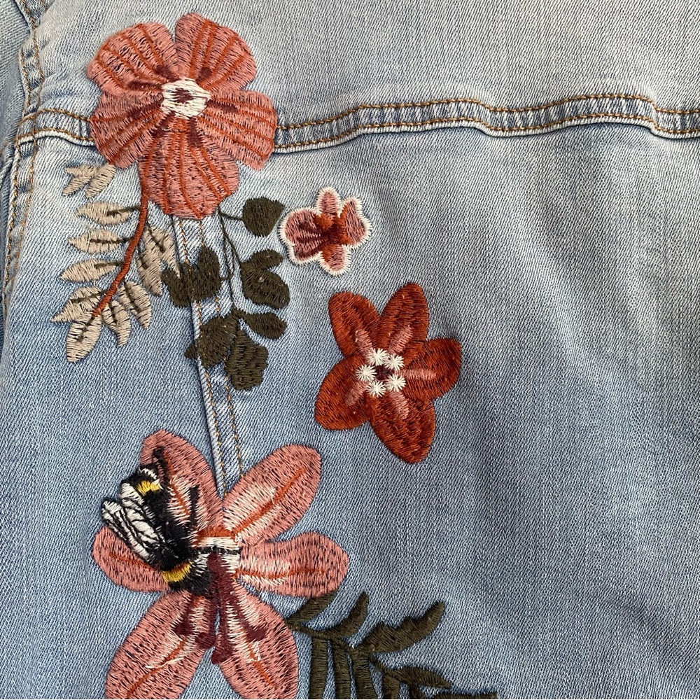 William Rast Blue Floral Embroidered Jean Jacket - Picture 7 of 11